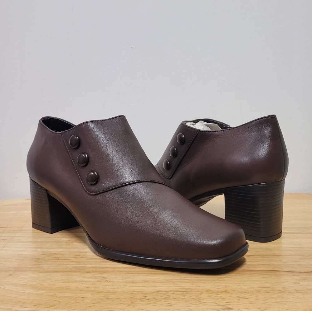 Laura Scott Womens Ankle Boots Shoes Samantha Side Zip Brown Leather US 8.5 NWOT